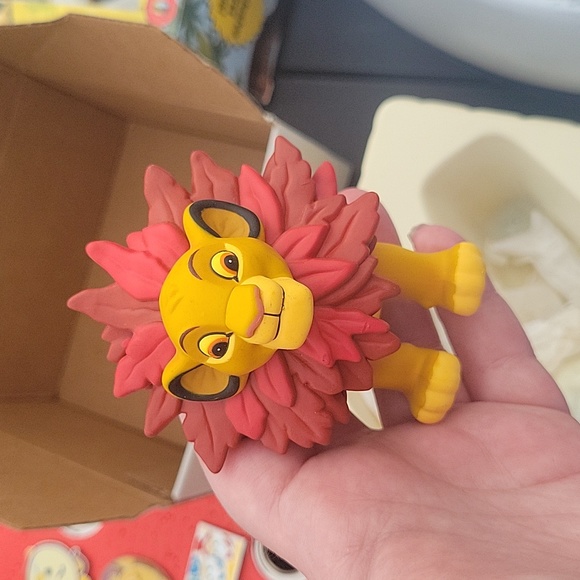 Disney Simba Ornament - Picture 3 of 5